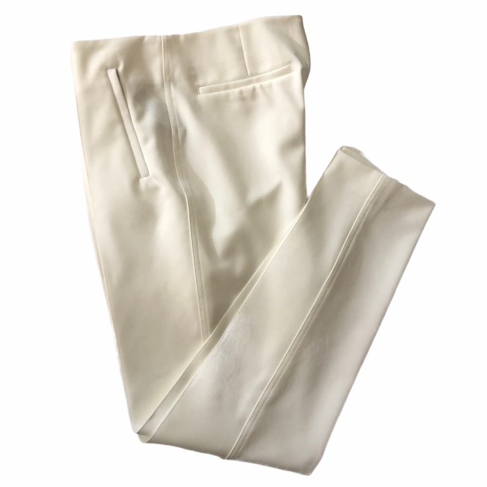 Forever 21 women’s white pants size Medium